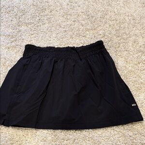 Like new! REI Black Mini Skort size large